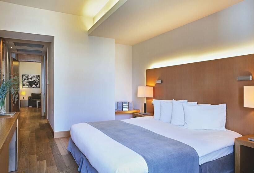 جناح عائلي, Lazart Hotel, Trademark Collection By Wyndham