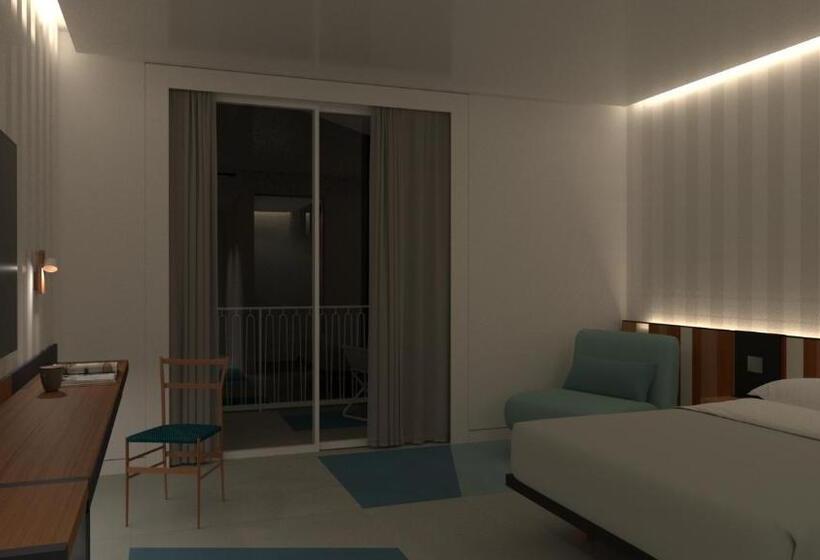 اتاق استاندارد سه تخته با بالکن, So  Lifestyle Hotel Sorrento