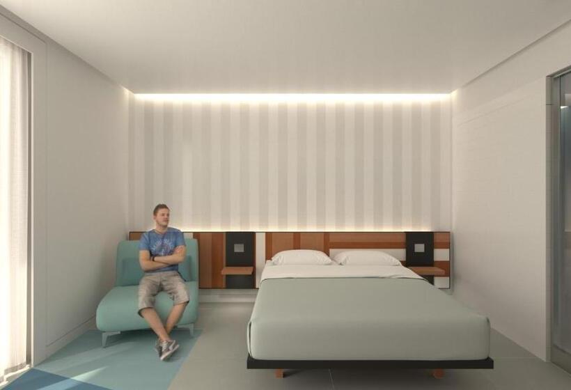 اتاق استاندارد سه تخته با بالکن, So Lifestyle Hotel Sorrento