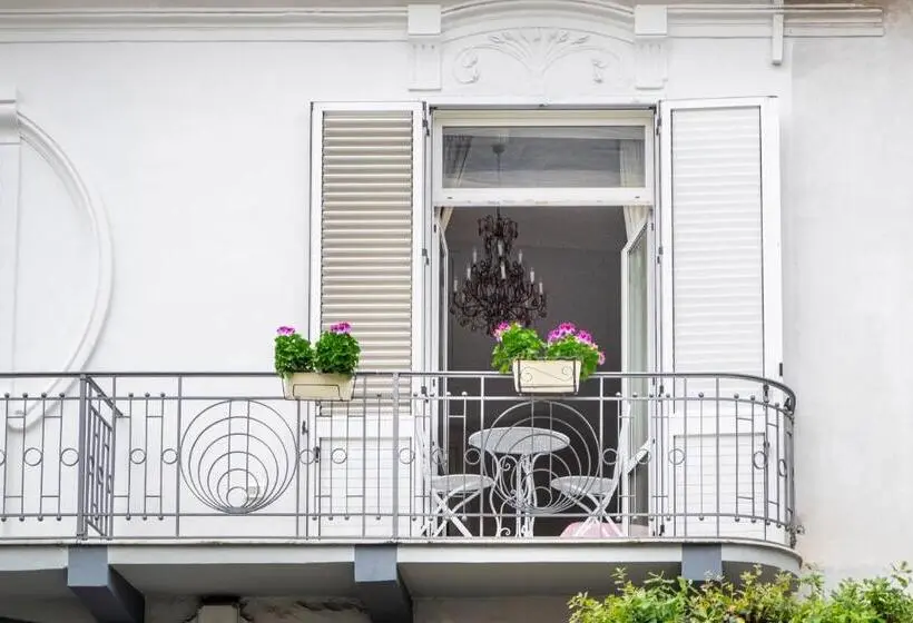 اتاق استاندارد چهارنفره با بالکن, B&b Verzus