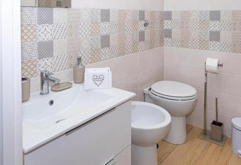 اتاق استاندارد چهارنفره با بالکن, B&b Verzus