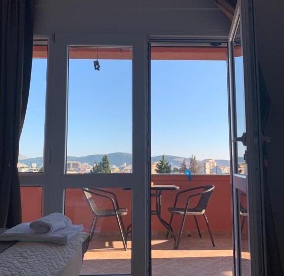 اتاق استاندارد با بالکن, Apartments Nikičić