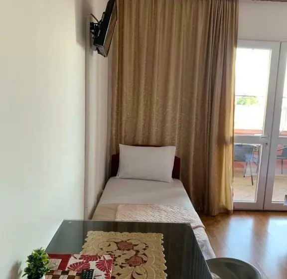 اتاق سه نفره سوپریور با چشم‌انداز دریا, Apartments Nikičić