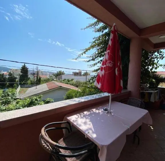 اتاق خانوادگی, Apartments Nikičić
