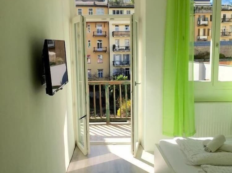 اتاق لوکس چهار تخته, Iceman Rooms
