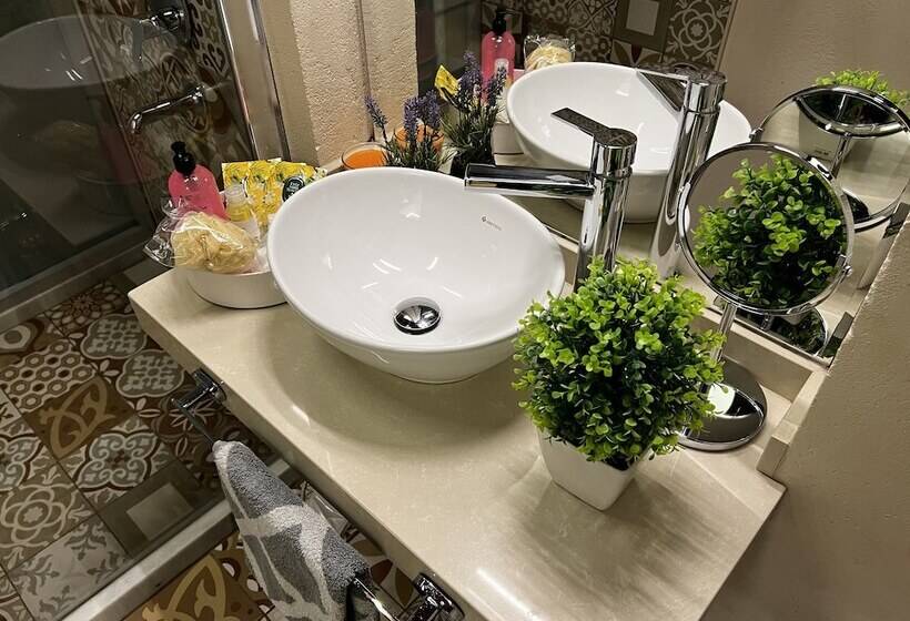 スーペリアトリプルルーム, Angel S Home Hotel   Angel Group Hotels