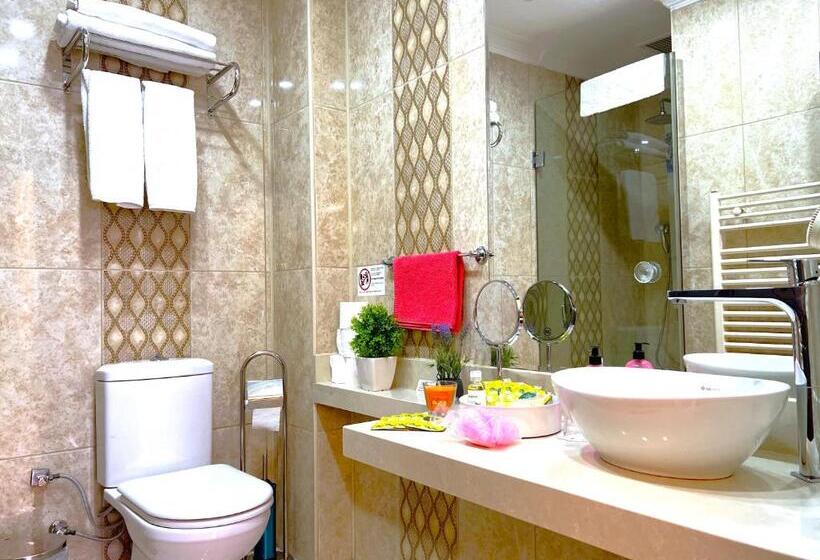 スーペリアトリプルルーム, Angel S Home Hotel   Angel Group Hotels