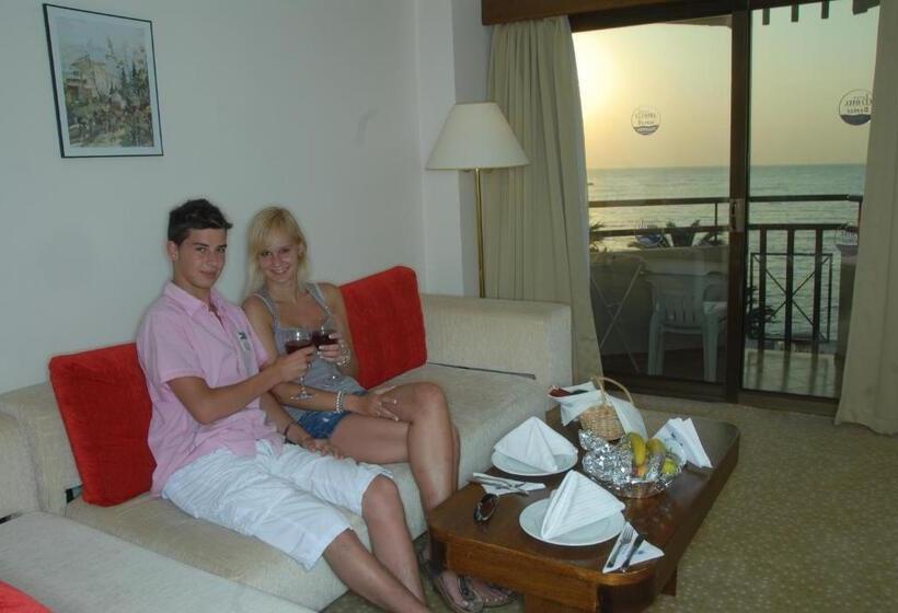 Люкс Вид на Море, Derici