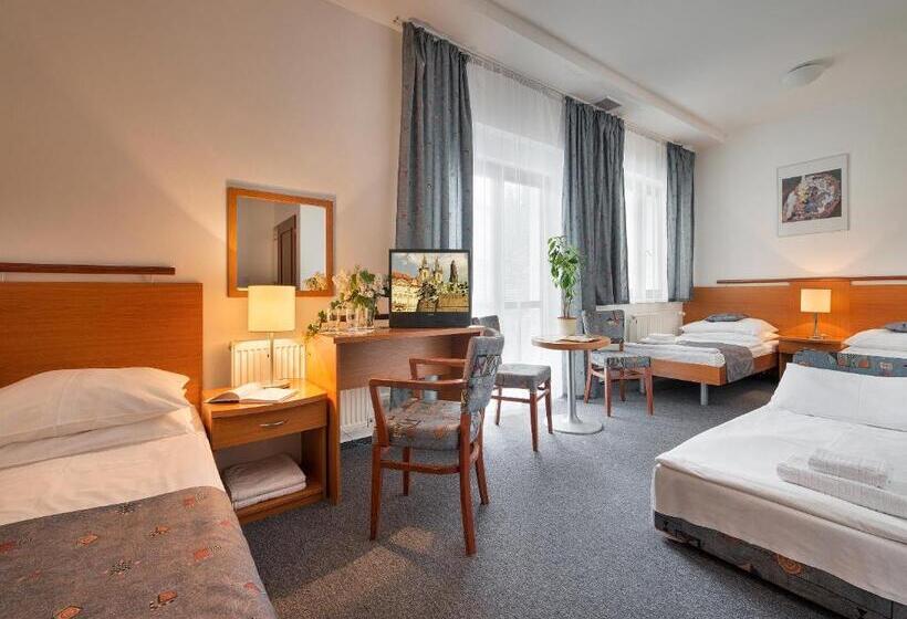 اتاق استاندارد سه نفره, Ea Hotel Populus