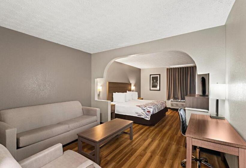 جناح لذوى الاحتياجات الخاصة, Red Roof Inn & Suites Newnan