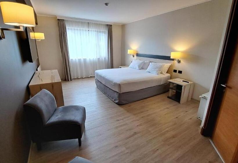 اتاق استاندارد, Diego De Almagro Castro