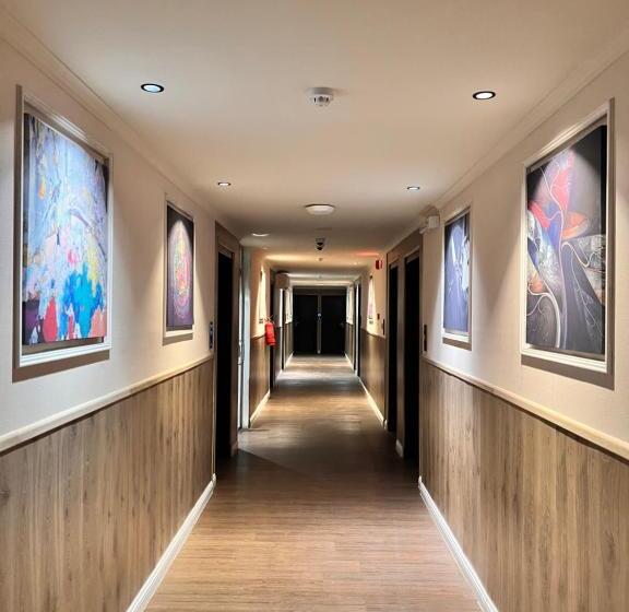 آپارتمان لوکس 2 خوابه, Amwaj Alshatie Furnished Units