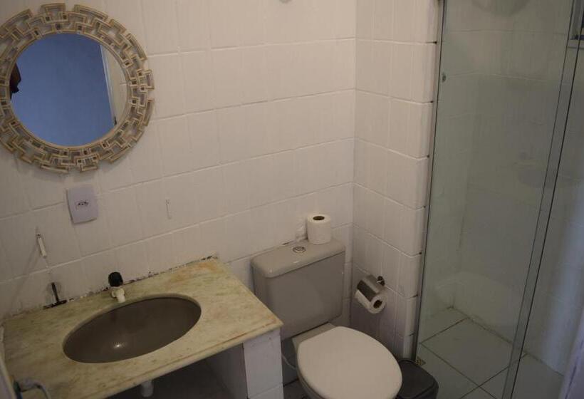 스탠다드 스튜디오, Flat Vila Aju