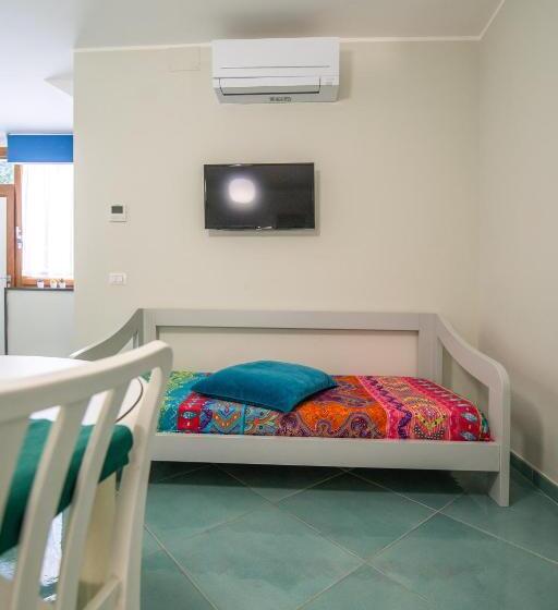 اتاق کلاسیک چهارنفره, Il Papavero Residence Arbostella