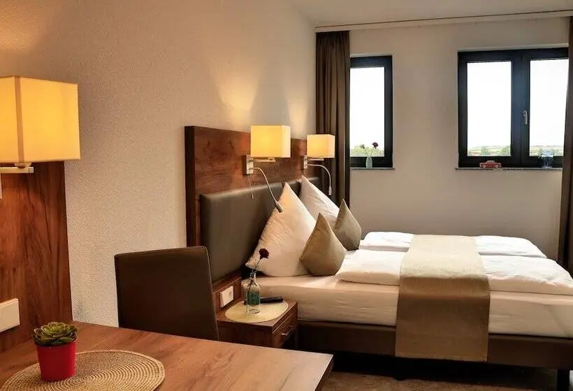 コンフォートルーム, Motel Am Fürfelder Schloss