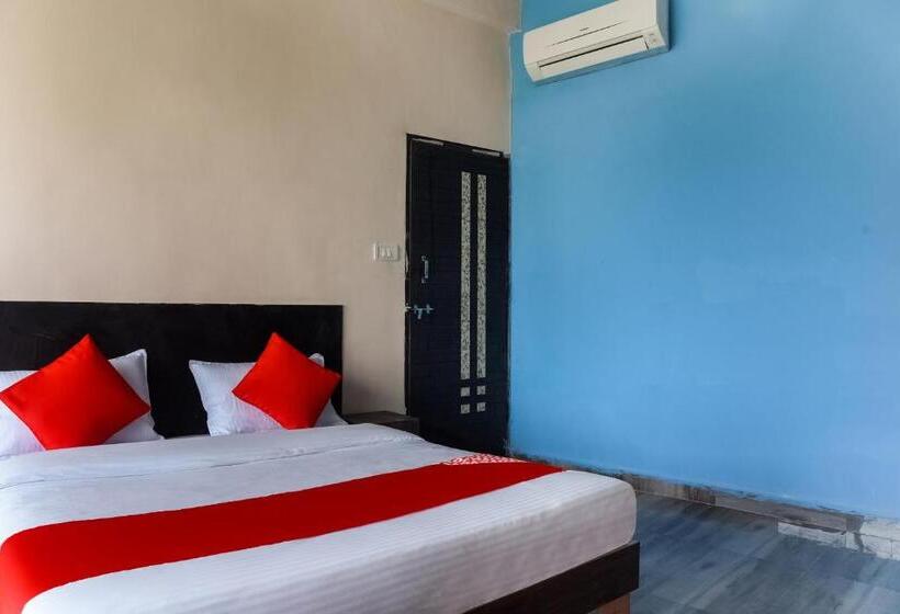 اتاق کلاسیک سه تخته, Oyo 64823 Royace Palace