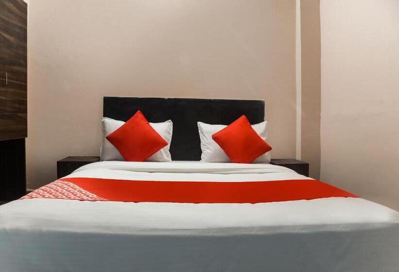 اتاق کلاسیک سه تخته, Oyo 64823 Royace Palace