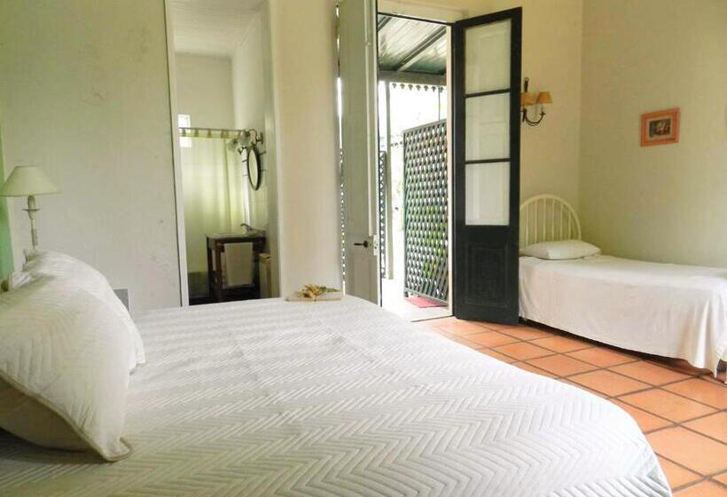 اتاق استاندارد سه نفره, Casa De Campo Las Acacias