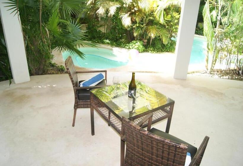 استودیوی استاندارد, Mak Nuk Village   Clothing Optional