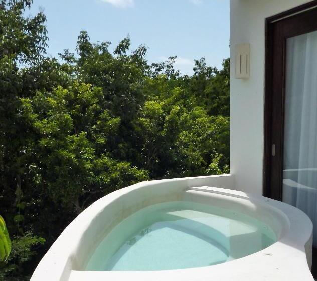 1 Bedroom Penthouse Apartment, Mak Nuk Village   Clothing Optional