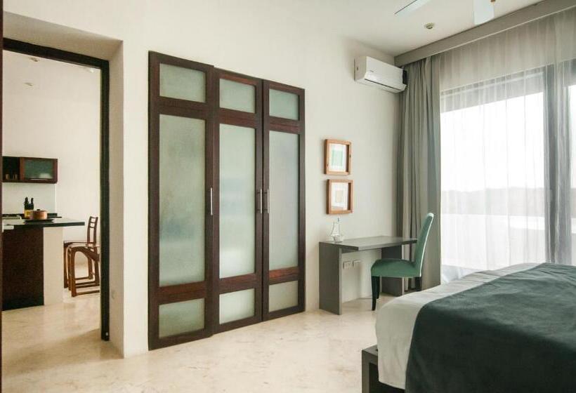 1 Bedroom Penthouse Apartment, Mak Nuk Village   Clothing Optional