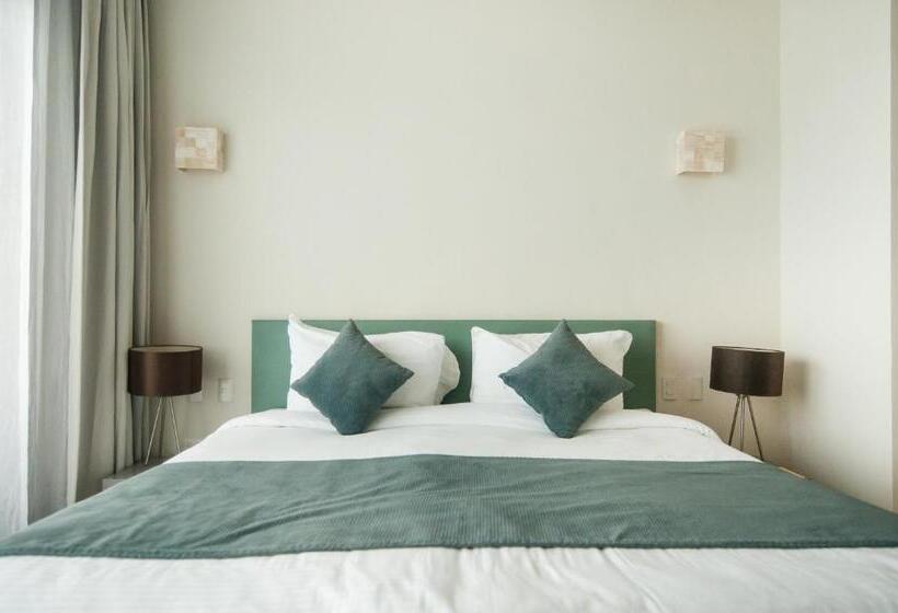 1 Bedroom Penthouse Apartment, Mak Nuk Village   Clothing Optional