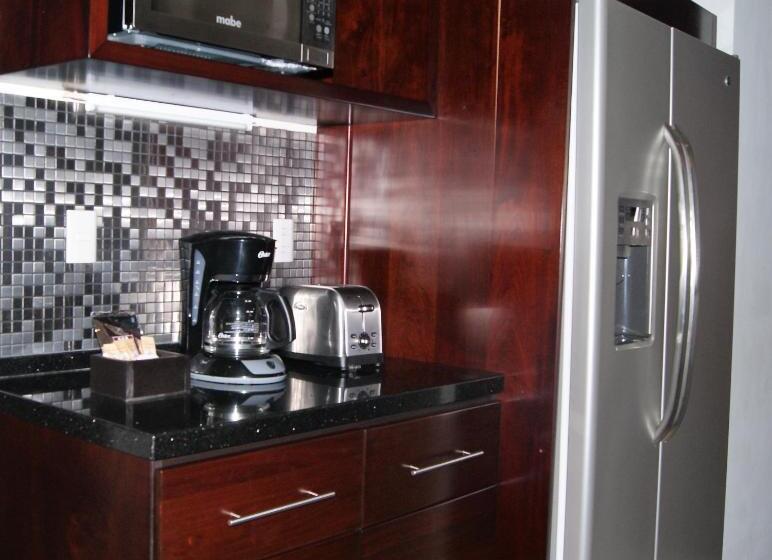 اتاق لوکس, Mak Nuk Village   Clothing Optional