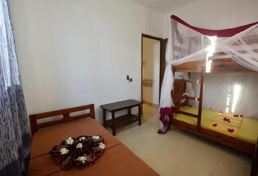 Семейный Номер, Blu Marlin Village