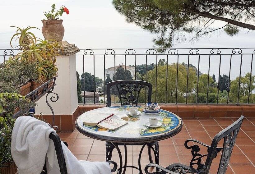 غرفة قياسية مطلّة علي البحر, Bel Soggiorno