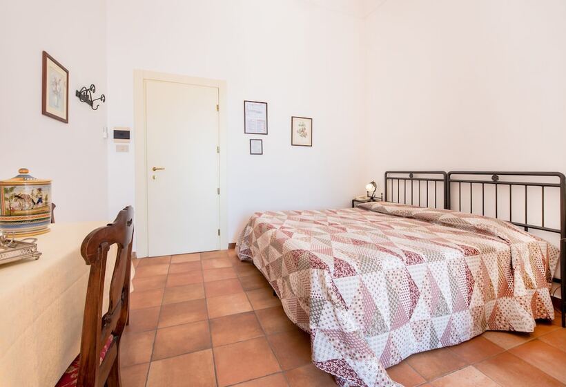 غرفة قياسية مطلّة علي البحر, Bel Soggiorno