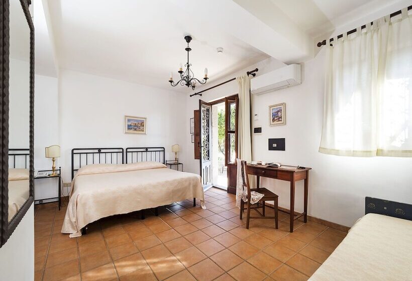 Triple Room Sea View, Bel Soggiorno