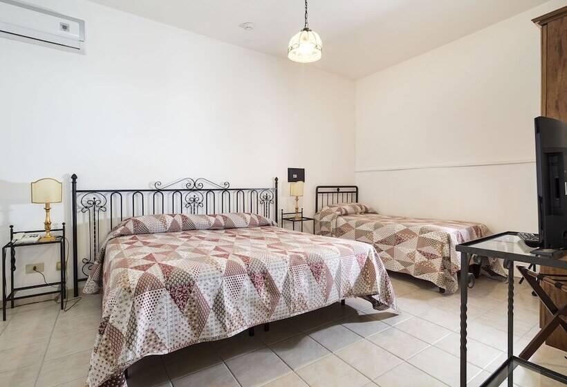 Triple Room Sea View, Bel Soggiorno