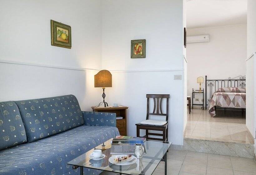 Triple Room Sea View, Bel Soggiorno