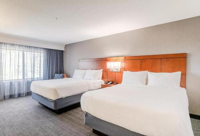 غرفة قياسية, Courtyard Burlington Williston