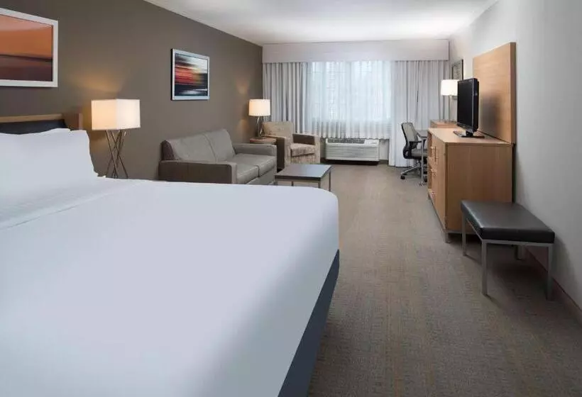 اتاق اجرایی با تخت بزرگ, Holiday Inn Express Spokane Airport, An Ihg