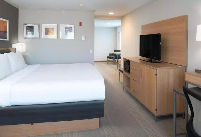 اتاق اجرایی با تخت بزرگ, Holiday Inn Express Spokane Airport, An Ihg