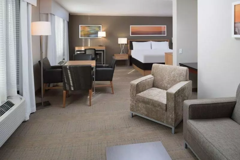 سوئیت برای معلولان, Holiday Inn Express Spokane Airport, An Ihg