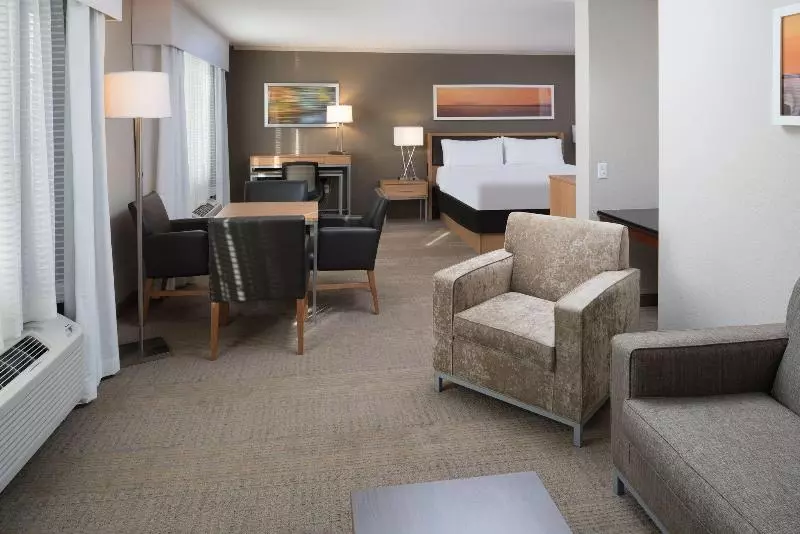 سوئیت برای معلولان, Holiday Inn Express Spokane Airport, An Ihg