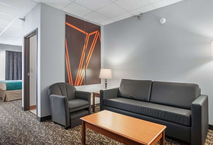 Люкс Кровать Кинг, Elevation Inn & Suites, Trademark Collection By Wyndham