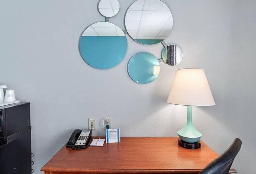 חדר סטנדרט, Elevation Inn & Suites, Trademark Collection By Wyndham