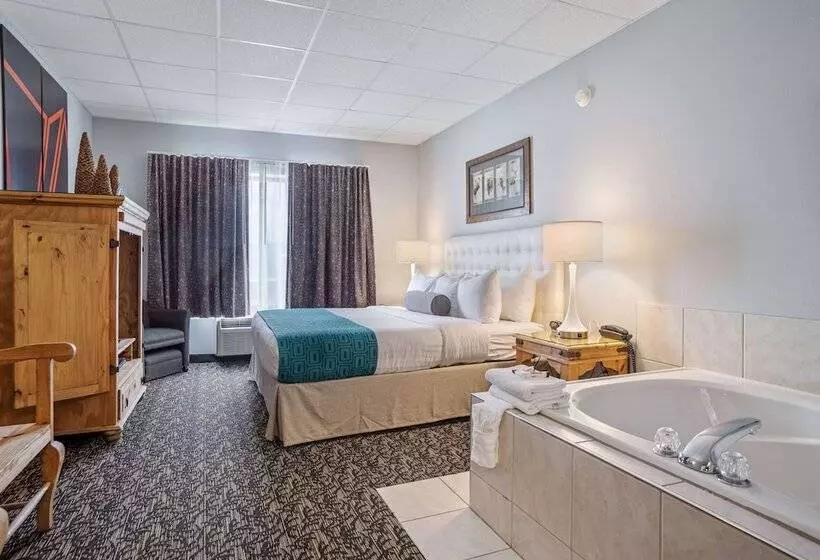 キングサイズベッドのデラックススイート, Elevation Inn & Suites, Trademark Collection By Wyndham