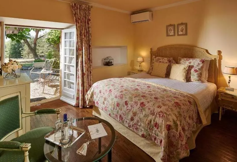 コンフォートルーム, Hôtel La Métairie   Teritoria  Les Collectionneurs