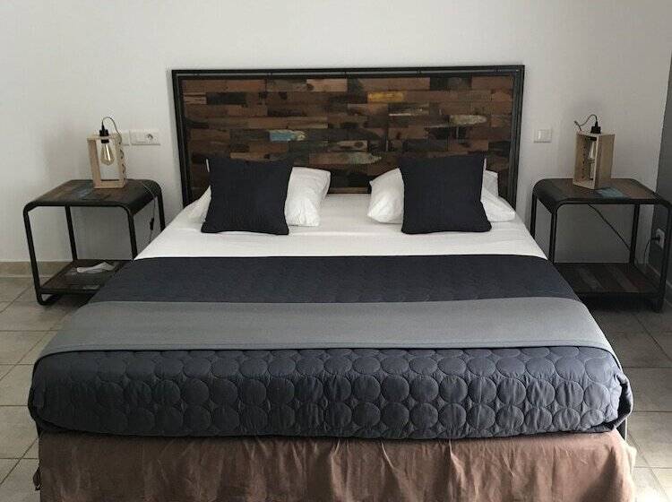 Номер Superior, Le Devem De Mirapier