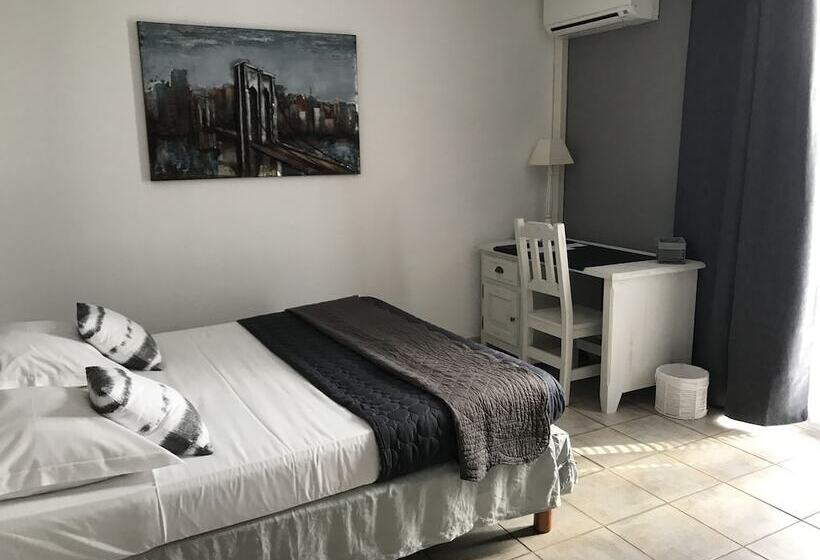 Номер Superior, Le Devem De Mirapier