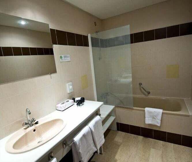 Номер Стандарт Трехместный, Le Devem De Mirapier