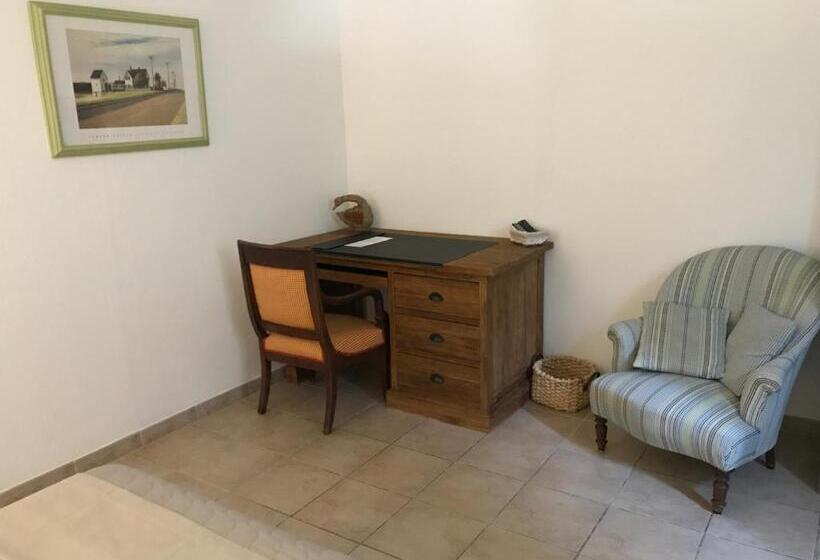 Номер Superior, Le Devem De Mirapier