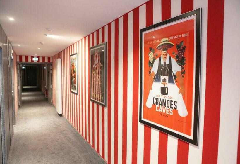 Номер Премиум, Les Maritonnes Parc & Vignoble