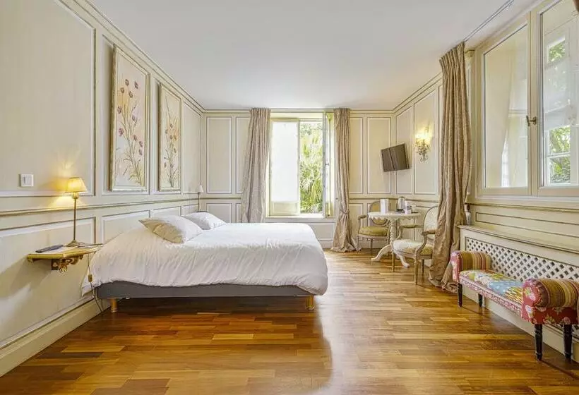 سوییت جونیور, Villa Catarie