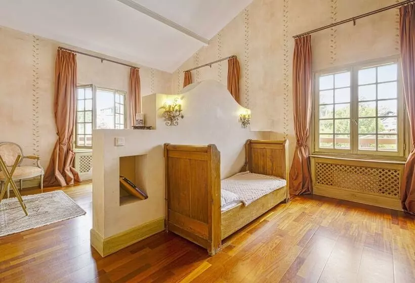سوییت سوپریور, Villa Catarie