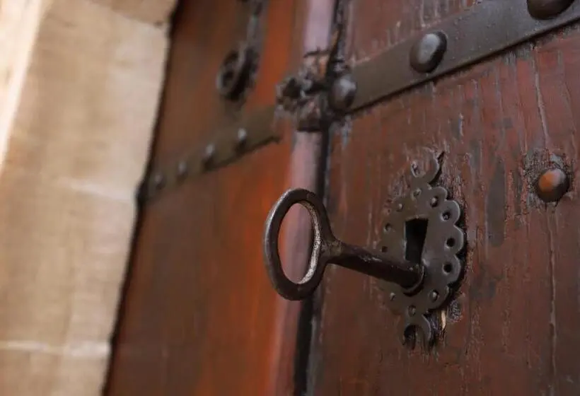 اتاق اکونومی, Maristan Tarihi Konak